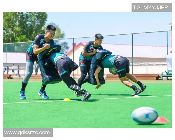 中国橄榄球队公开训练积极备战亚洲杯全力冲击佳绩信心十足 中国橄榄球队公开训练积极备战亚洲杯全力冲击佳绩信心十足