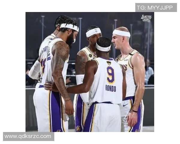 技术数据全景解析:球员季后赛近五场比赛表现全面一览 技术数据全景解析:球员季后赛近五场比赛表现全面一览