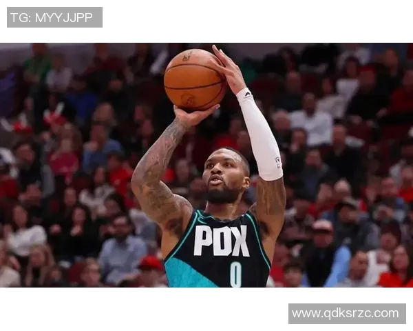 利拉德宣布离队引球迷不舍告别 NBA传奇巨星即将迎来新篇章